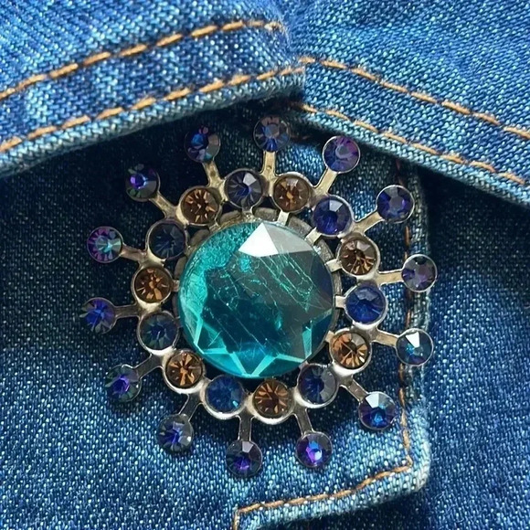 Double D Ranch Faux Fur & Jewel Denim Jacket Sz XS - Picture 3 of 7